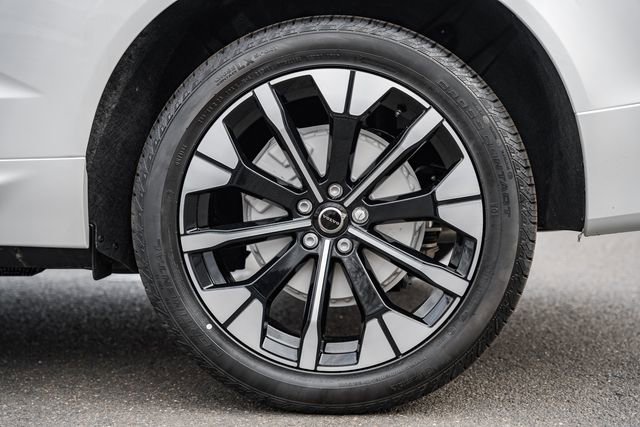 New 2026 Volvo XC60 B5 Plus w/ Protection Package Premier image 19