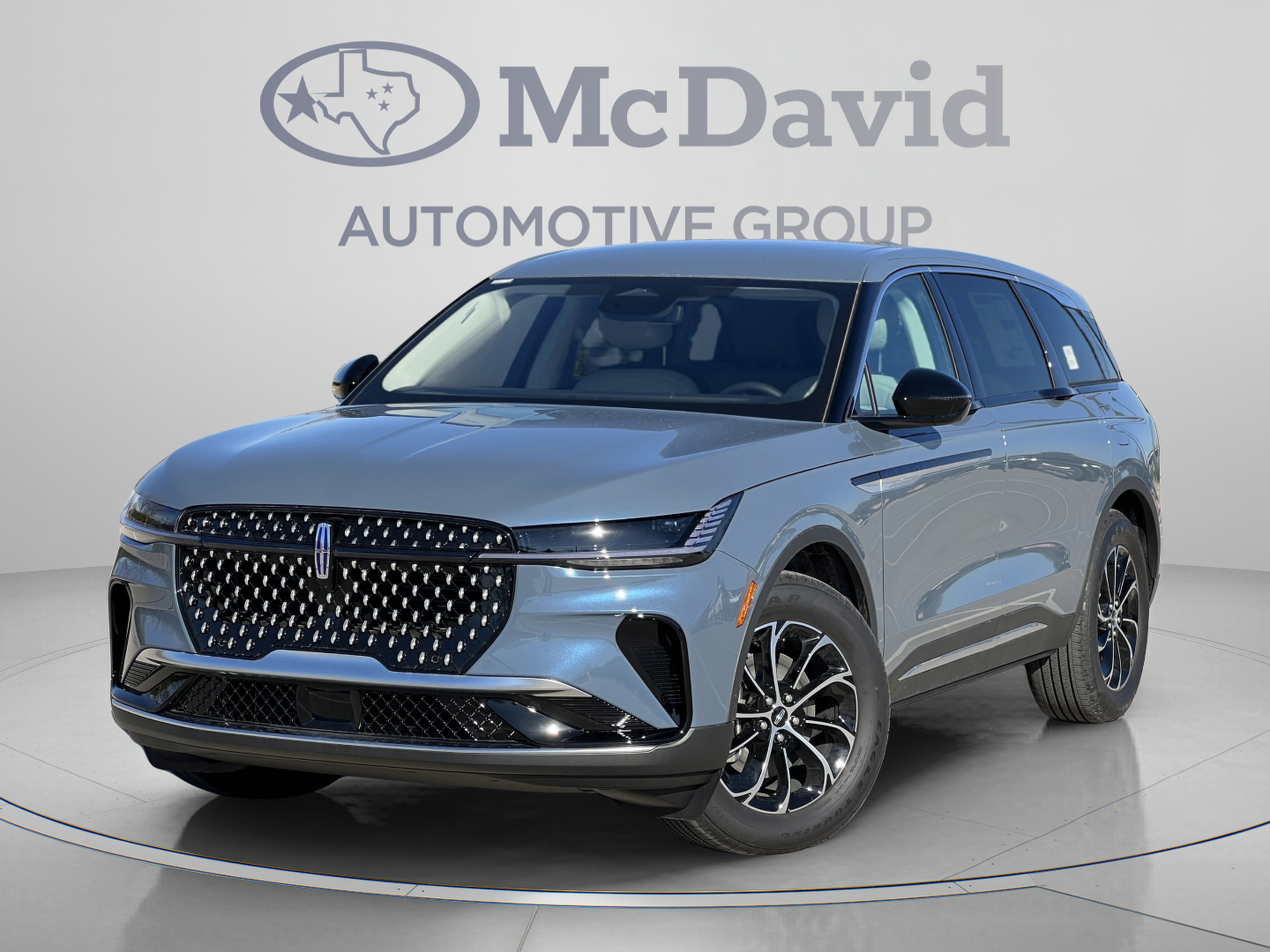 New 2026 Lincoln Nautilus Premier AWD/4WD image 2