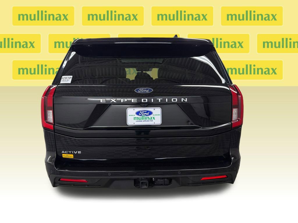 Certified 2025 Ford Expedition Active RWD image 7