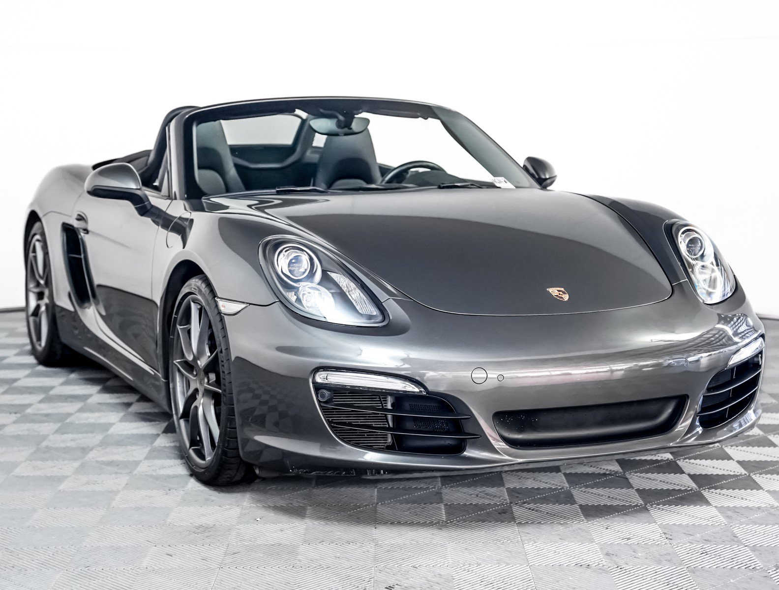 Used 2015 Porsche Boxster image 8