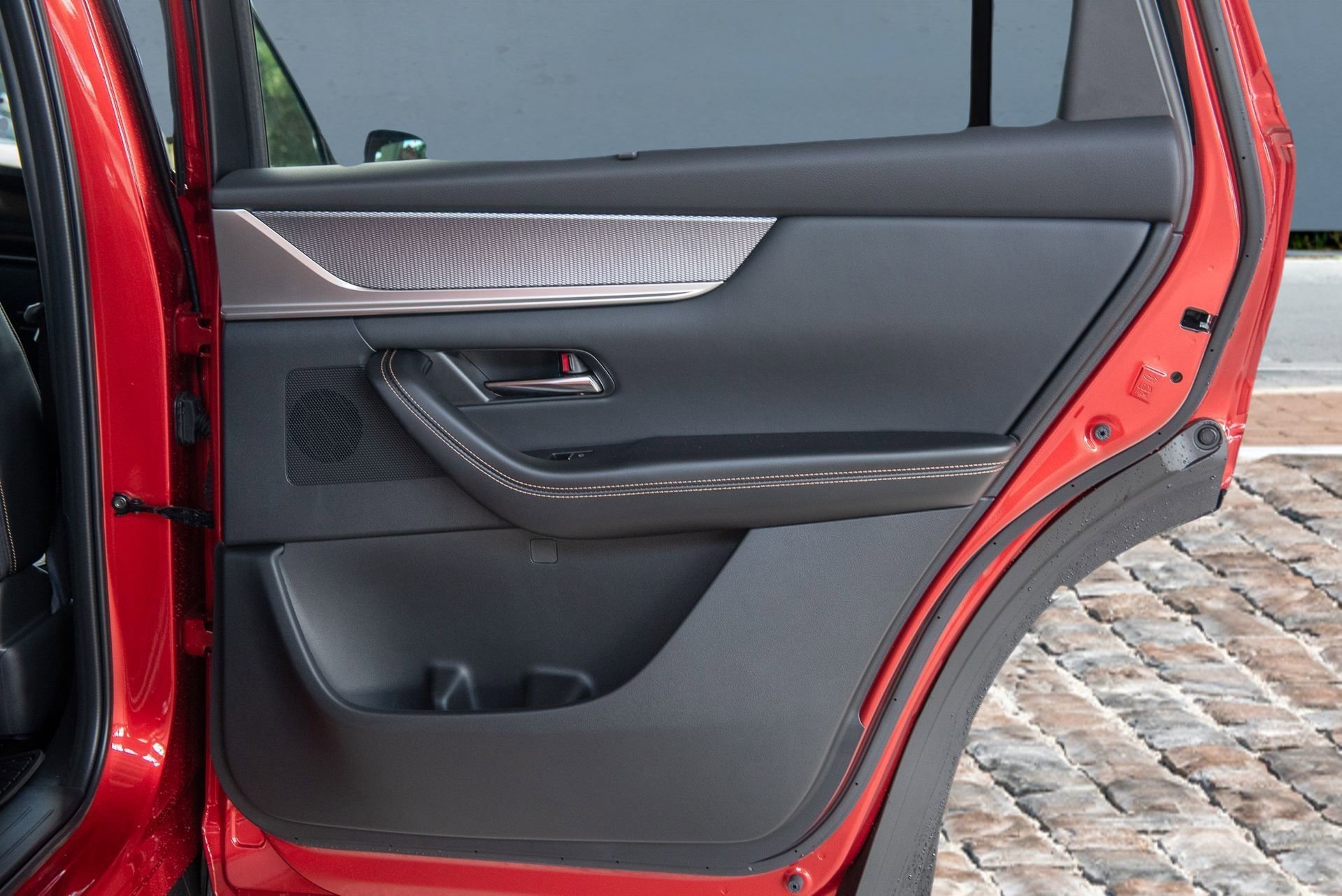 New 2025 MAZDA CX-70 Plug-In Hybrid w/ Premium Plus image 16