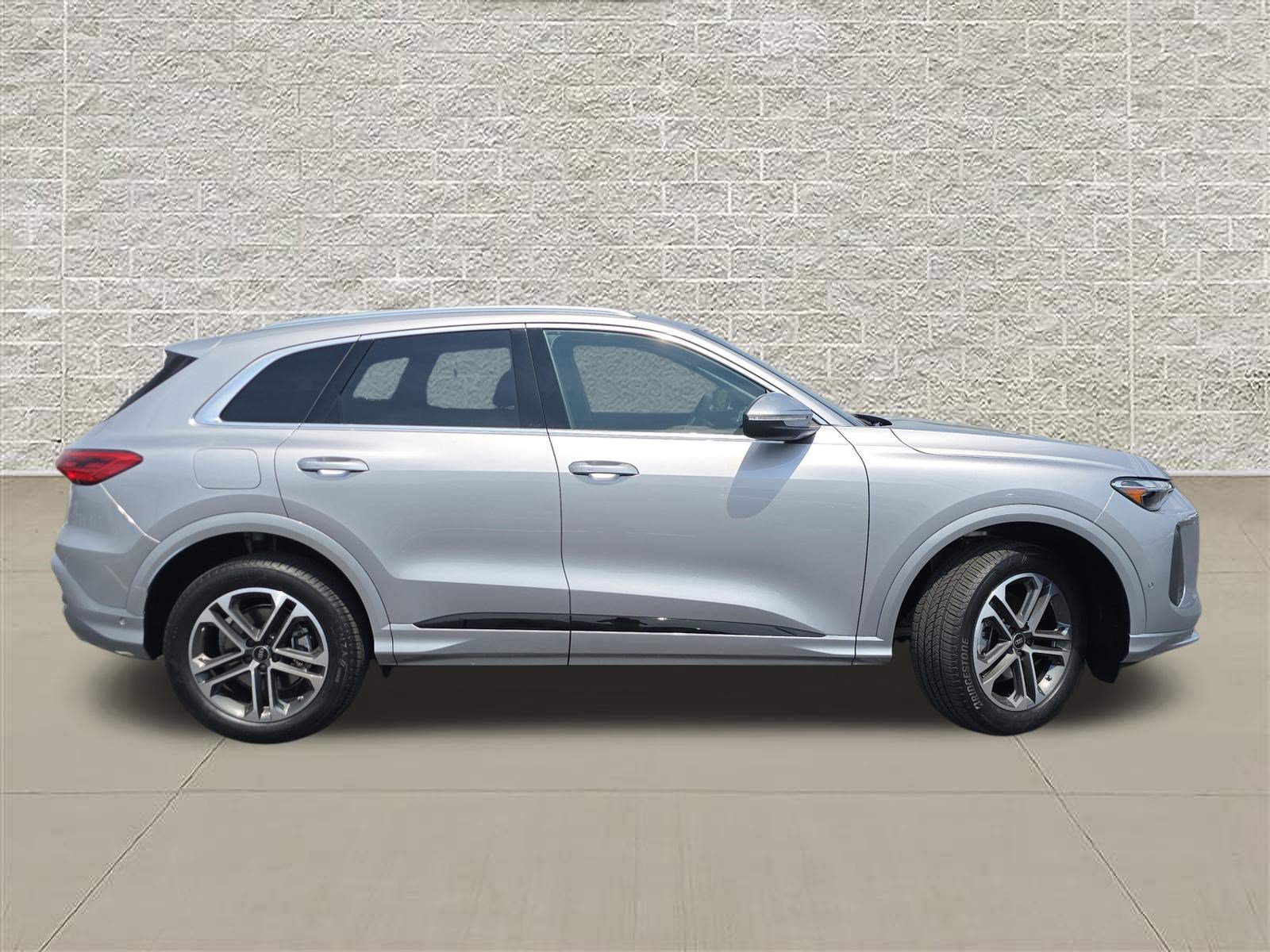 New 2026 Audi Q5 Premium AWD/4WD image 8
