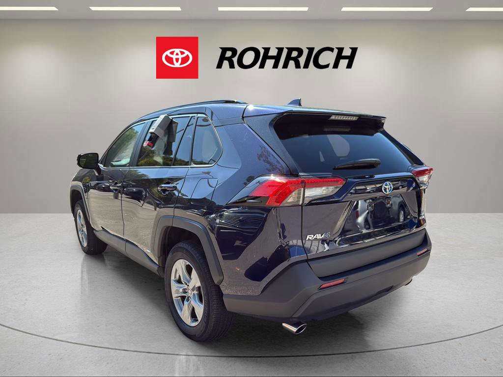 Used 2023 Toyota RAV4 XLE image 8