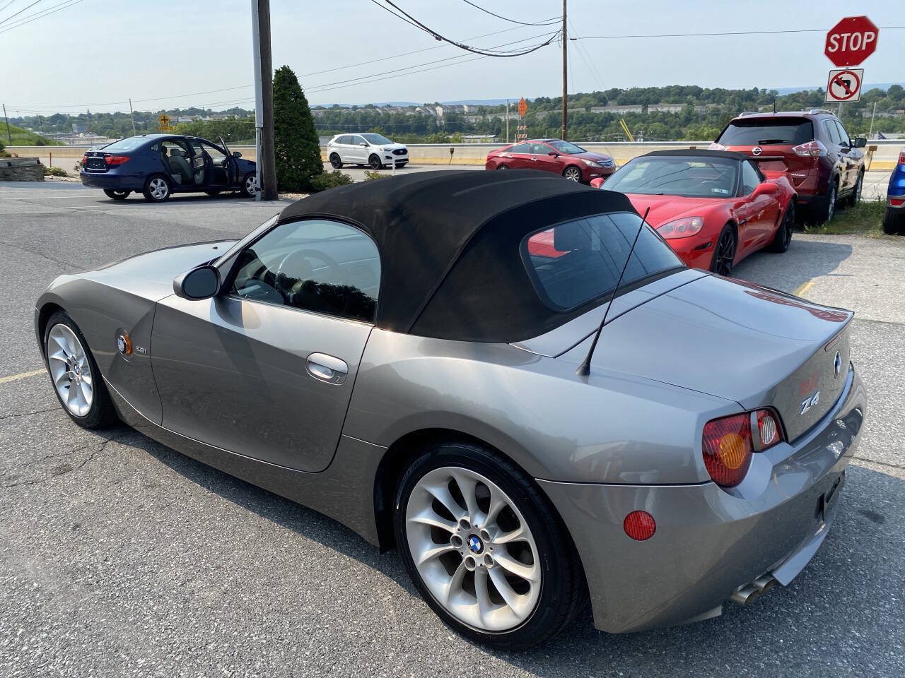 Used 2004 BMW Z4 2.5i RWD image 11