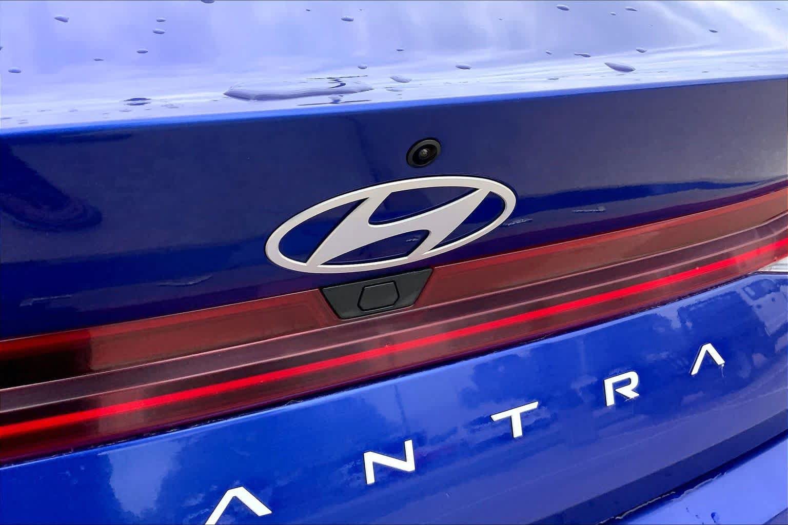 Used 2024 Hyundai Elantra SEL w/ Convenience Package FWD image 30