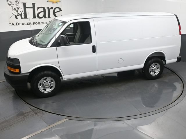 New 2026 Chevrolet Express 2500 w/ Driver Convenience Package RWD image 36