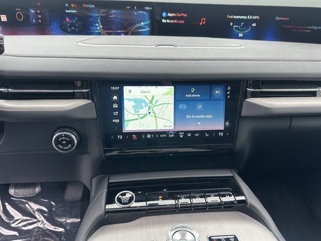 New 2026 Lincoln Navigator Reserve w/ Jet Appearance Package AWD/4WD image 16
