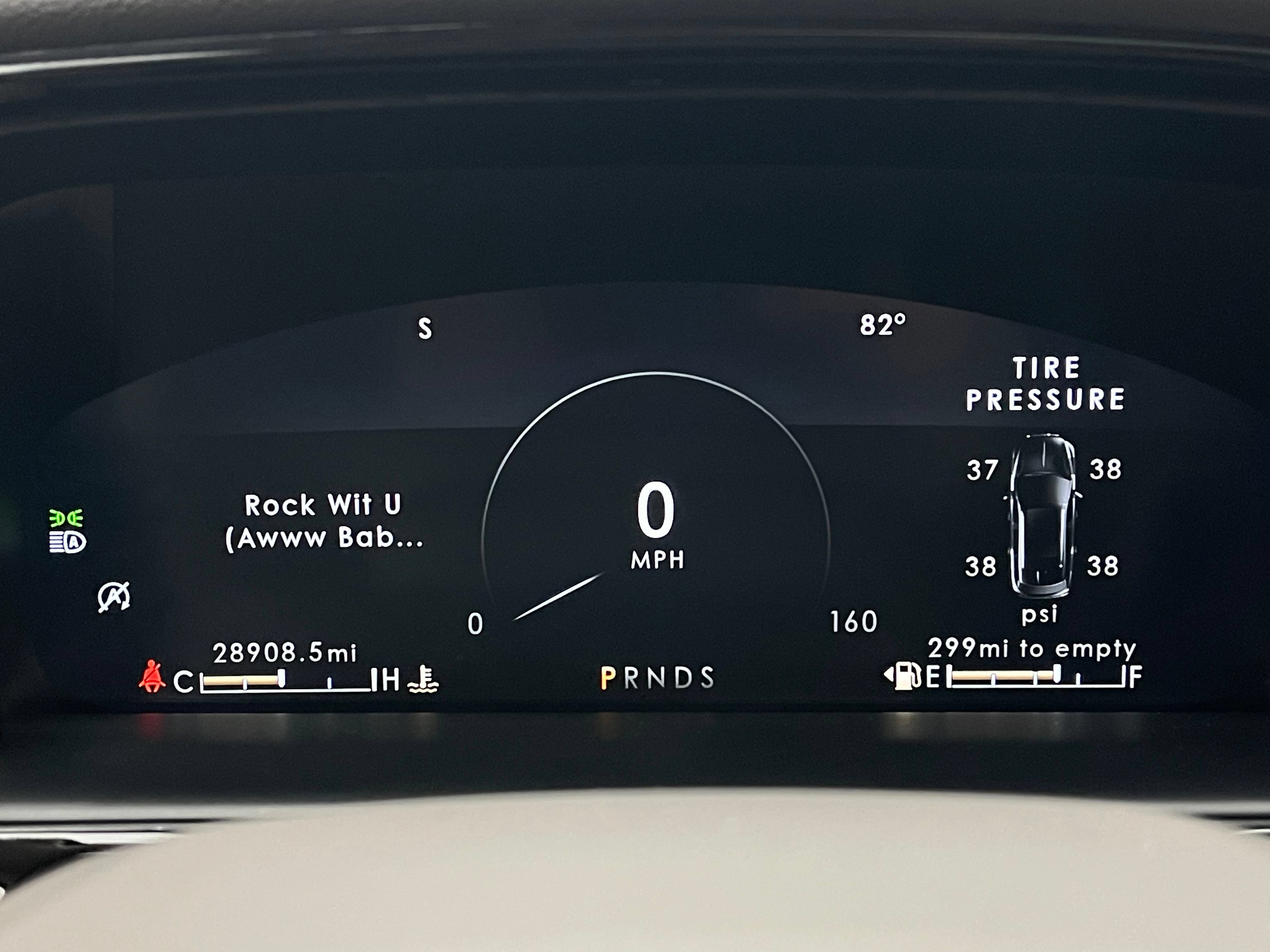 Used 2023 Lincoln Nautilus Reserve AWD/4WD image 23