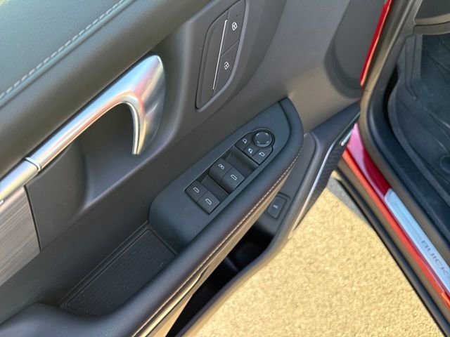 Used 2025 Buick Enclave Preferred image 12