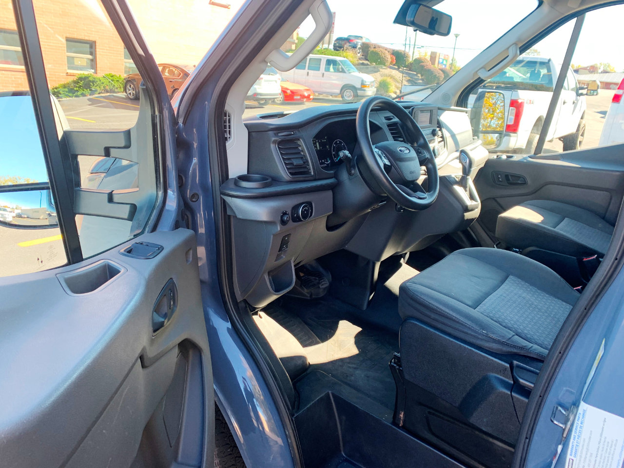 Used 2021 Ford Transit 250 148 High Roof Extended w/ Parcel Delivery Package image 4