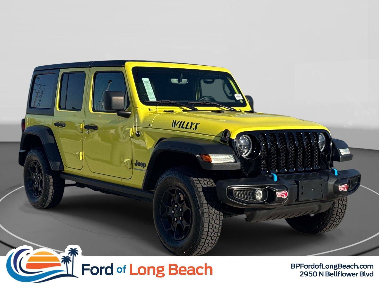 Used 2023 Jeep Wrangler Unlimited w/ Cold Weather Group AWD/4WD image 1