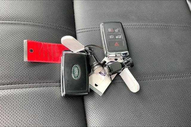 New 2026 Land Rover Range Rover Evoque S image 12