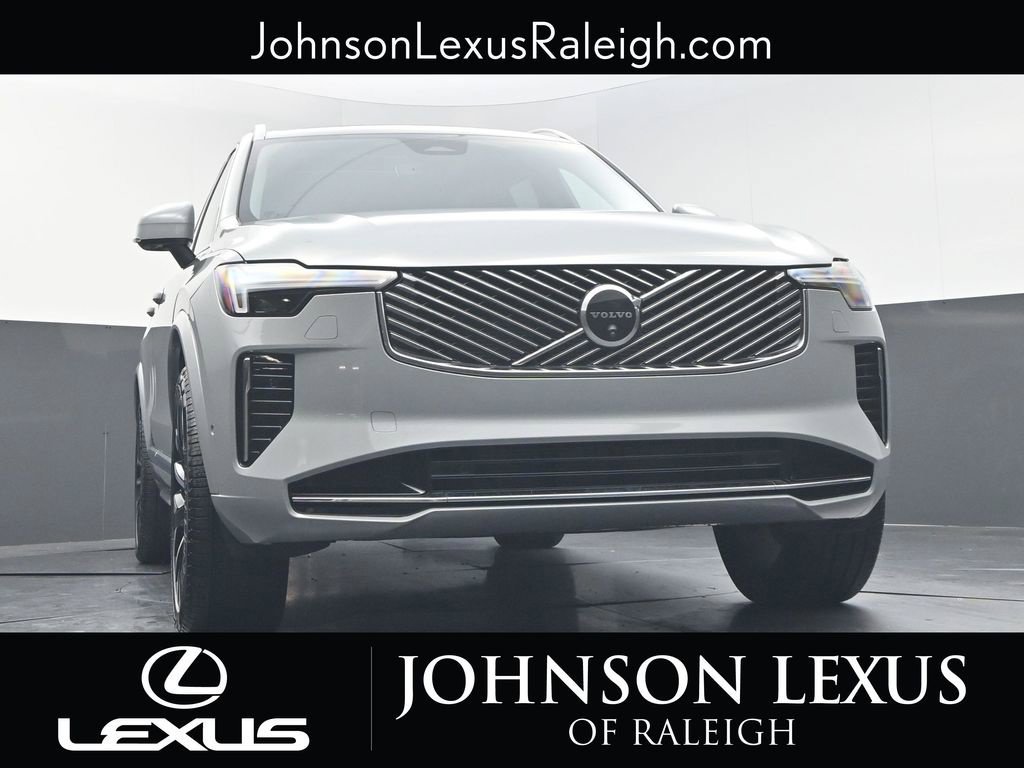 Used 2026 Volvo XC90 B6 Plus w/ Protection Package Premier AWD/4WD image 15