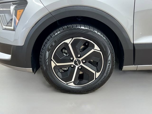 Certified 2023 Kia Niro EX image 31