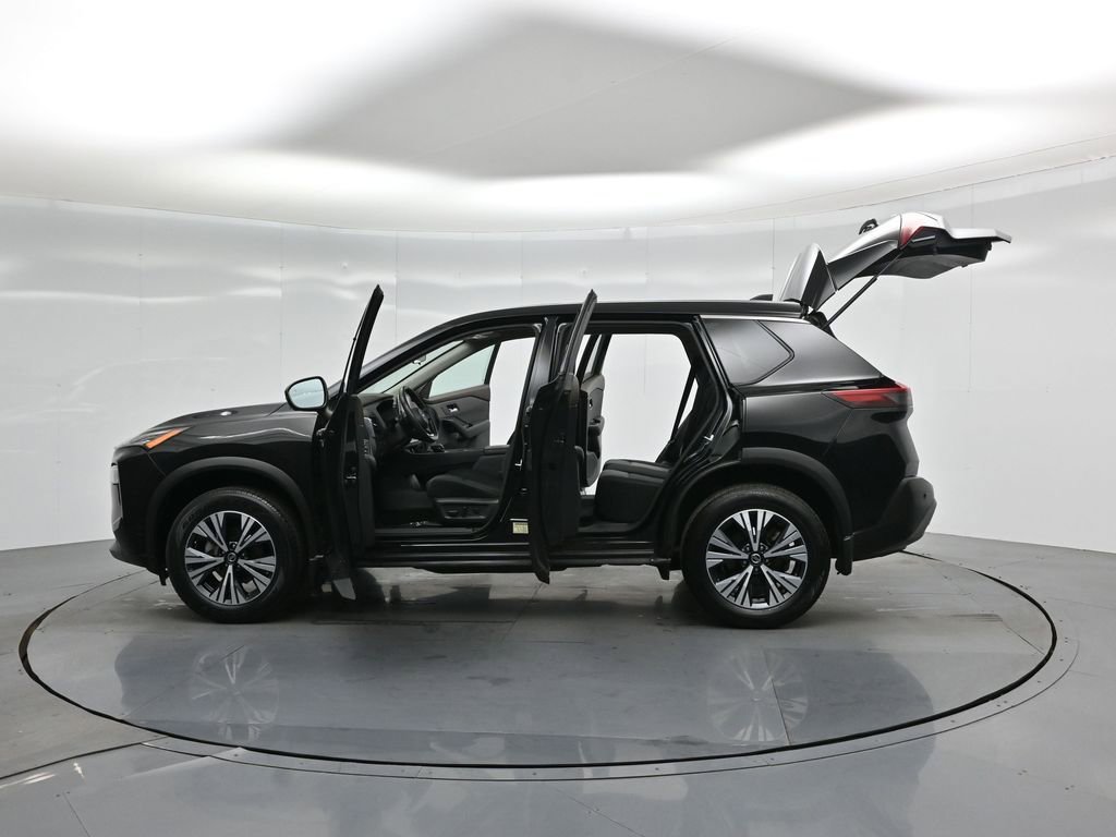 Used 2021 Nissan Rogue SV image 35