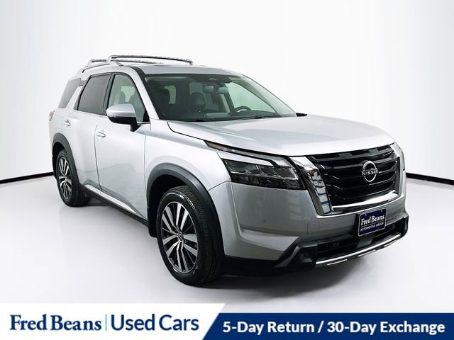 Used 2022 Nissan Pathfinder Platinum w/ Cargo Package