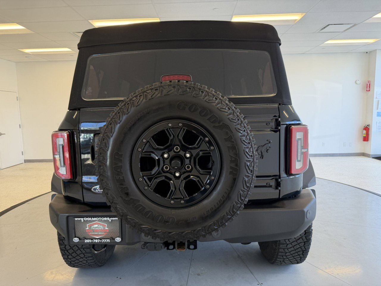 Used 2022 Ford Bronco Wildtrak image 6