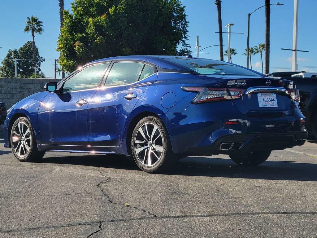 Used 2023 Nissan Maxima SV w/ Floor Mat Group FWD image 2