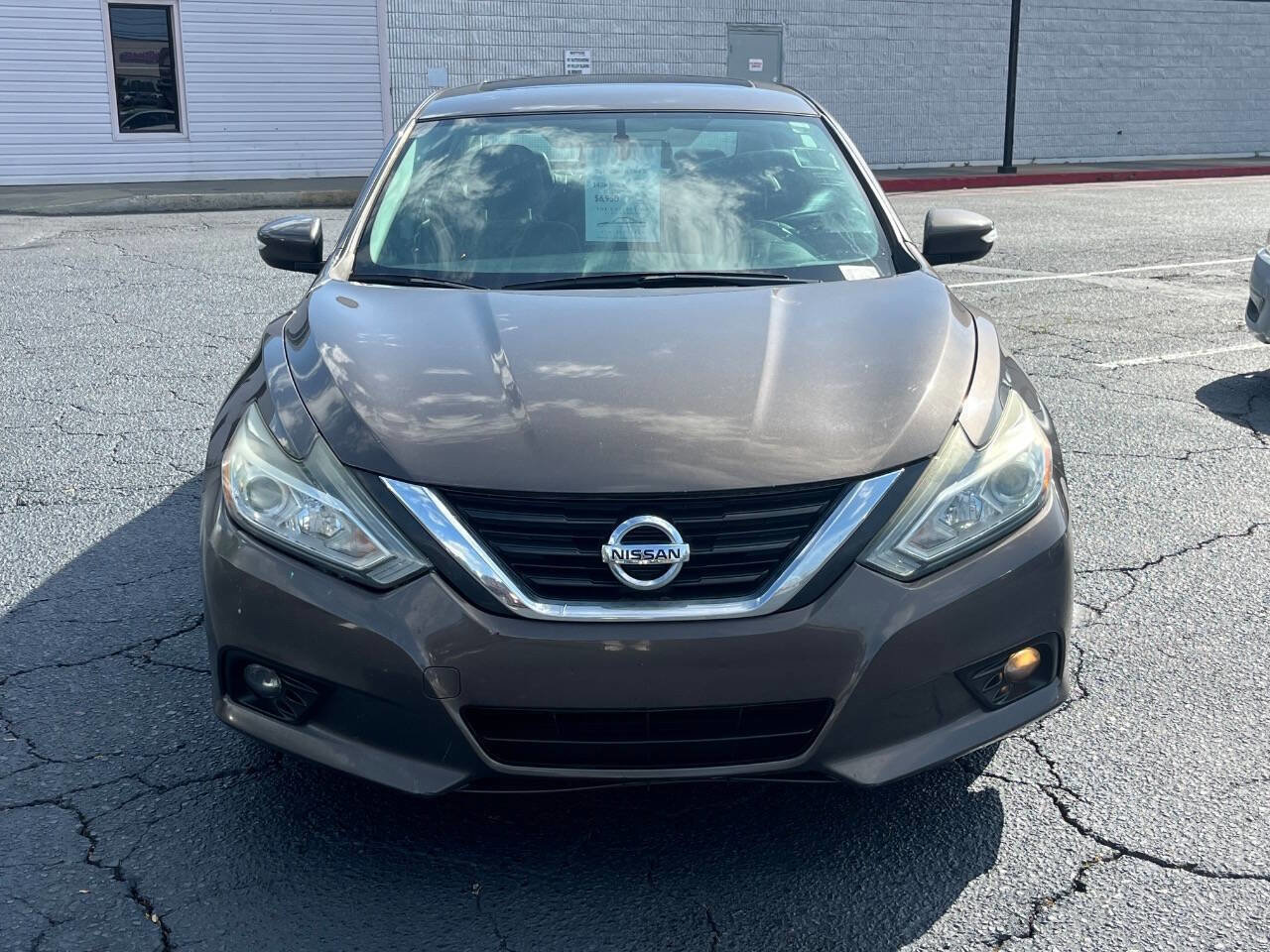 Used 2017 Nissan Altima 2.5 SL w/ Moonroof Package FWD image 3