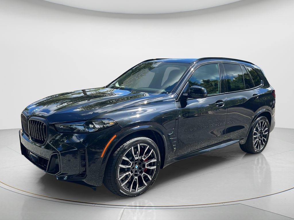 New 2026 BMW X5 xDrive50e w/ M Sport Package AWD/4WD image 1