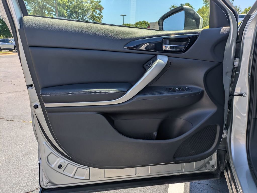 Used 2025 Mitsubishi Eclipse Cross SE AWD/4WD image 11