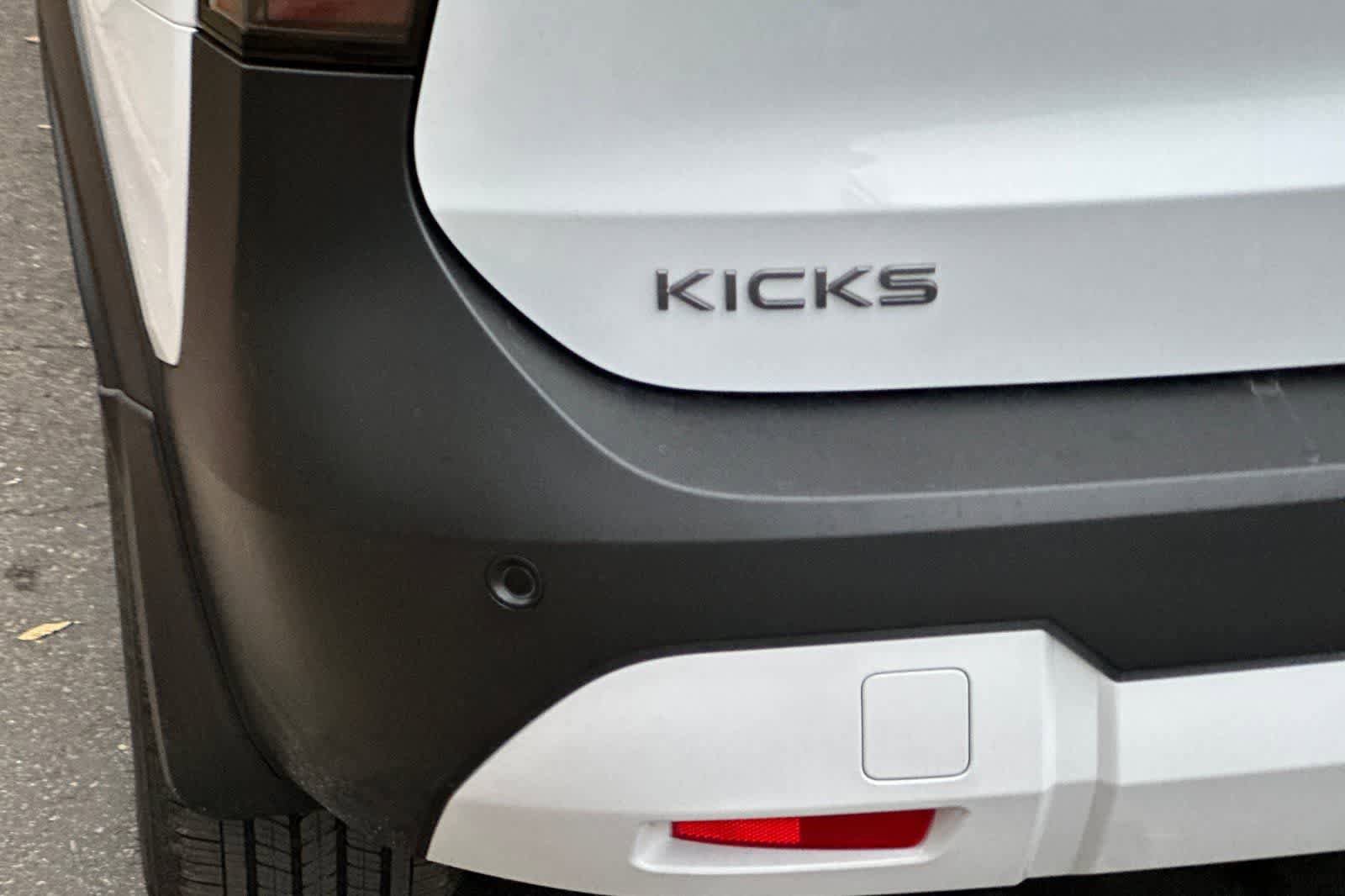 New 2026 Nissan Kicks SV AWD/4WD image 33