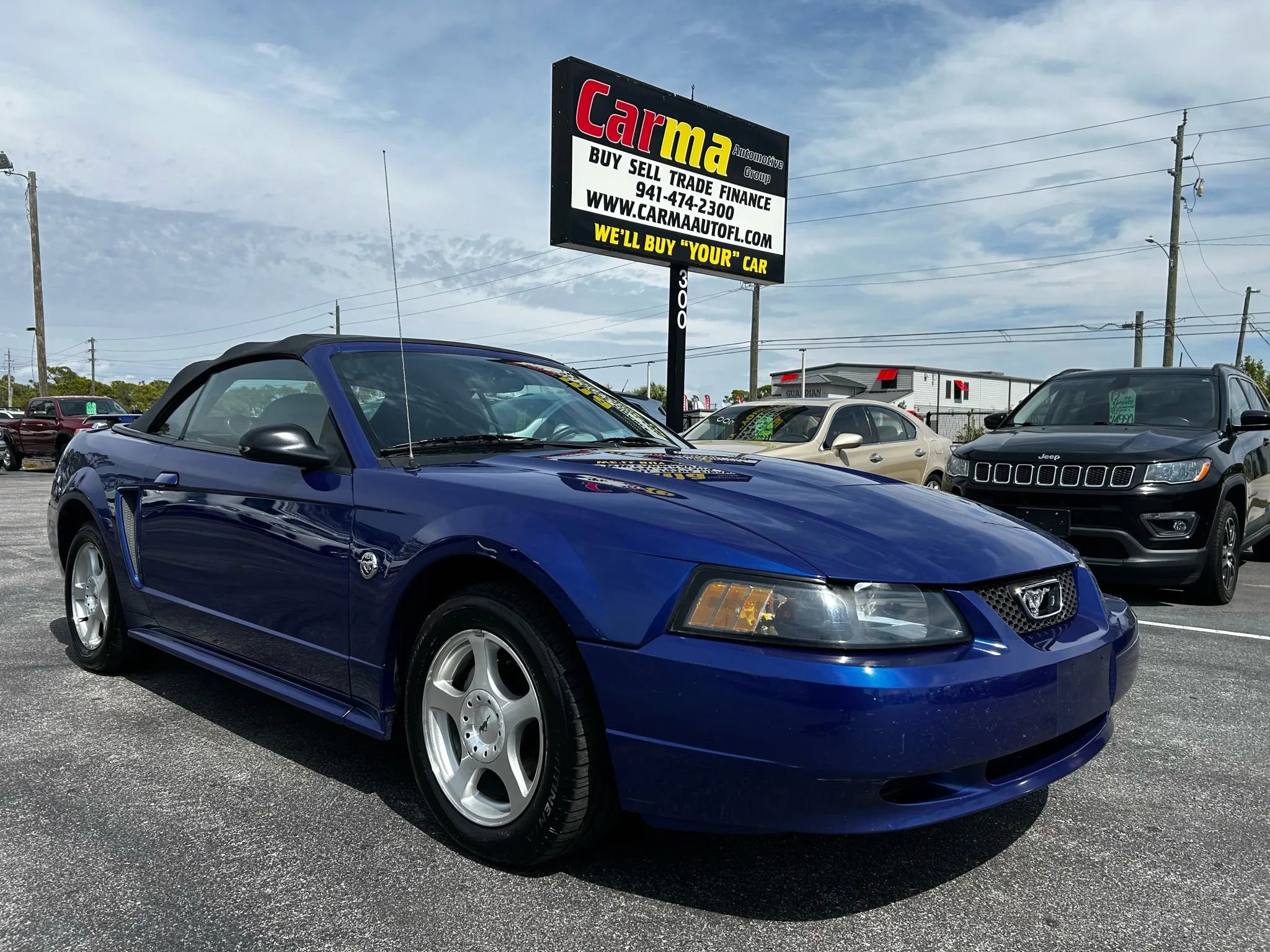 Used 2004 Ford Mustang Deluxe Convertible RWD image 1