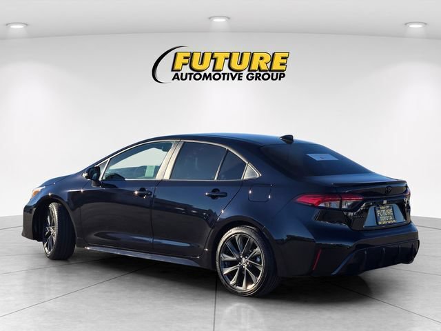 Certified 2025 Toyota Corolla XSE FWD image 7