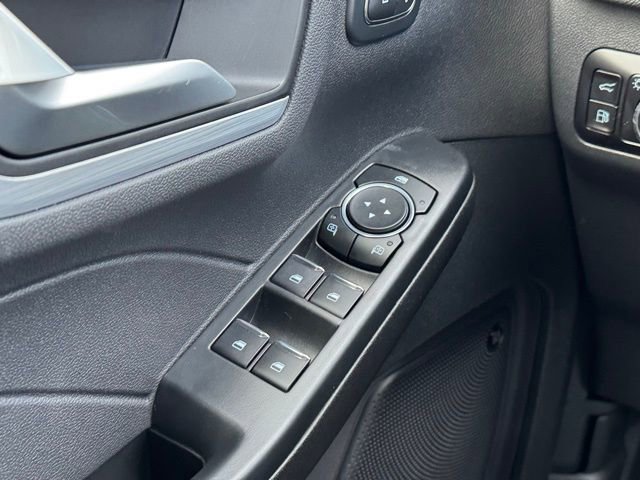 New 2026 Ford Escape SE w/ PHEV Premium Package FWD image 28