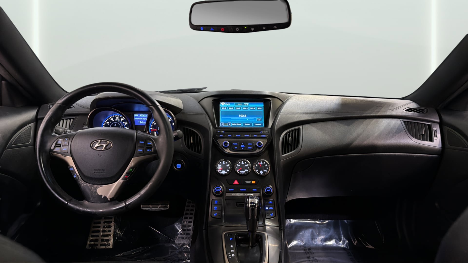 Used 2013 Hyundai Genesis 3.8 image 14