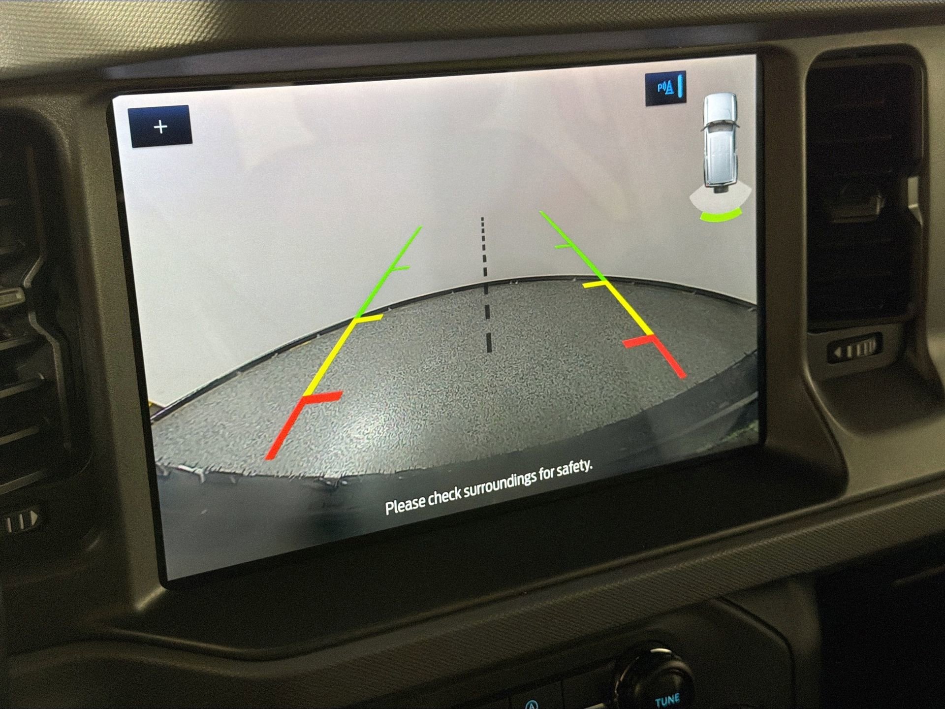 Used 2024 Ford Bronco Everglades image 15