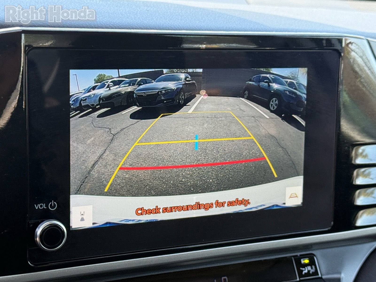 Used 2025 Toyota Camry LE image 20