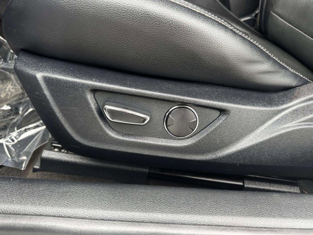 Used 2018 Ford Mustang Premium RWD image 18