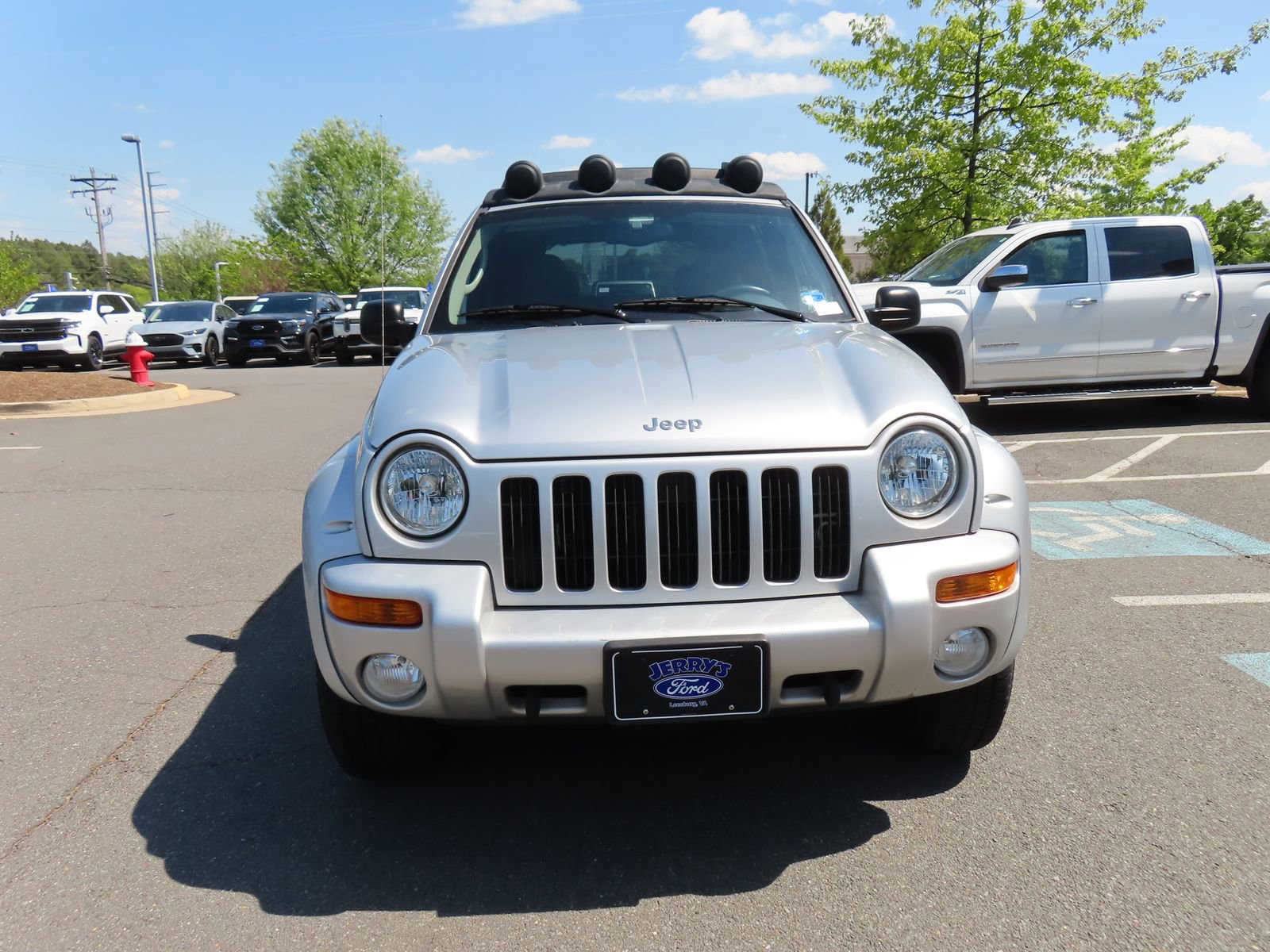 Used 2003 Jeep Liberty Renegade AWD/4WD image 2
