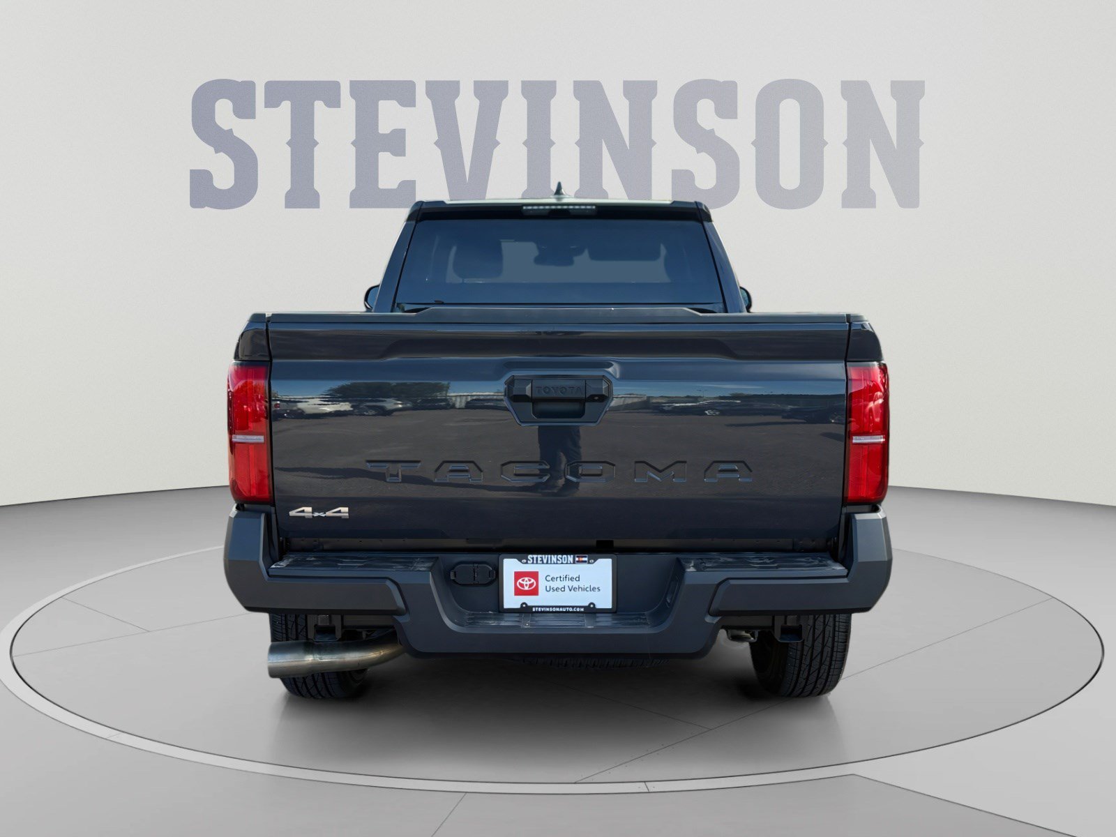 Certified 2025 Toyota Tacoma SR AWD/4WD image 4