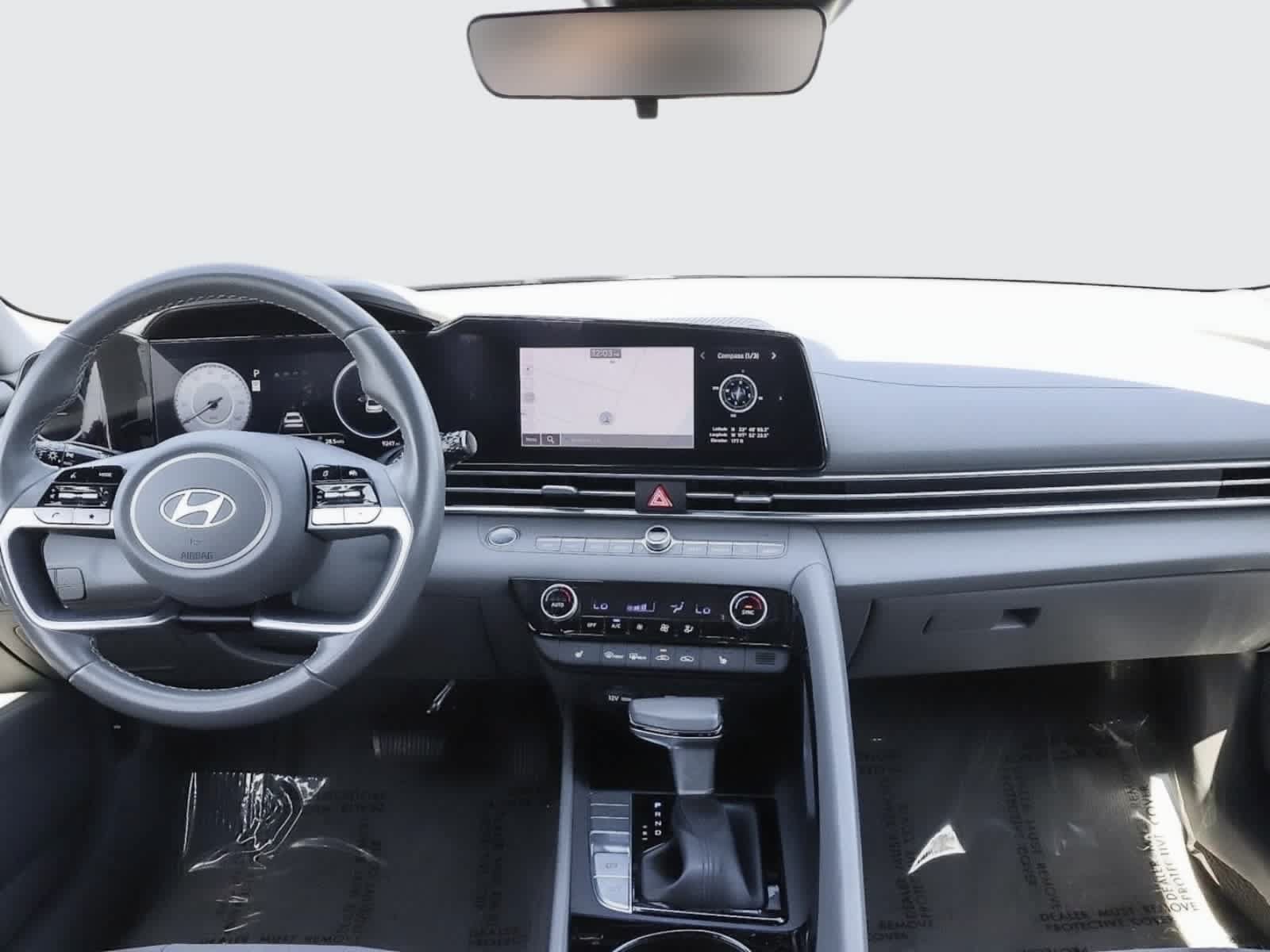 Used 2025 Hyundai Elantra SEL FWD image 17