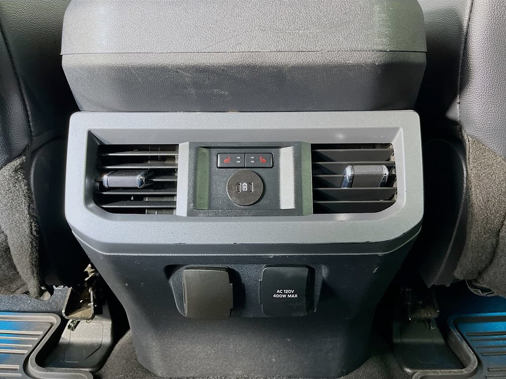 Used 2024 Ford F250 Lariat w/ Black Appearance Package AWD/4WD image 34