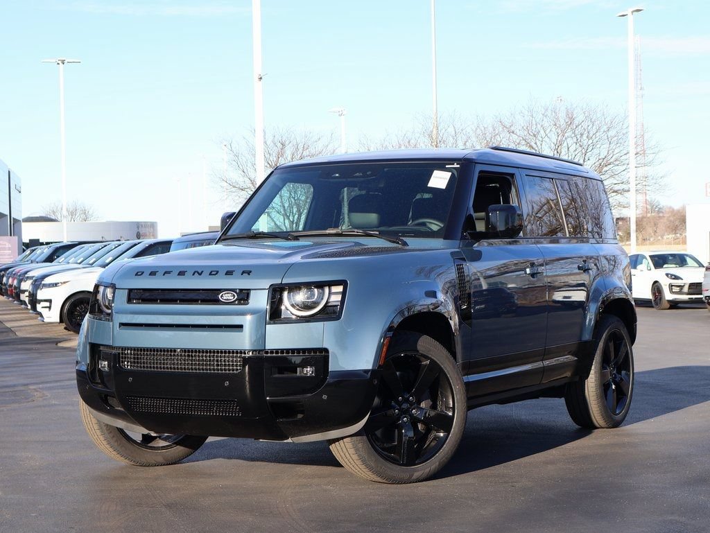 New 2026 Land Rover Defender 110 X-Dynamic SE AWD/4WD image 1