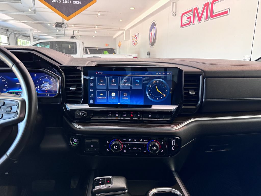 Certified 2024 Chevrolet Silverado 1500 LT w/ All Star Edition Plus AWD/4WD image 18