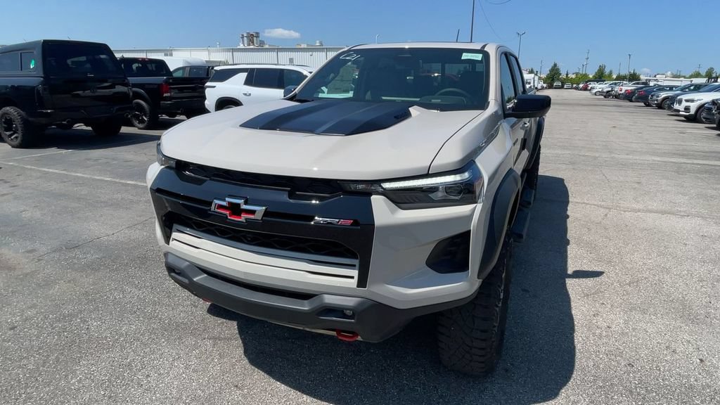 New 2026 Chevrolet Colorado ZR2 w/ Technology Package AWD/4WD image 5