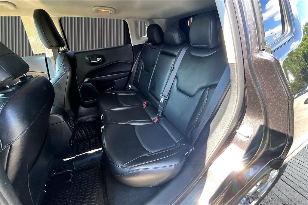 Used 2020 Jeep Compass Limited FWD image 27