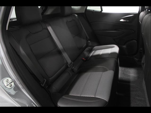 Used 2024 Chevrolet Trax LT w/ Driver Confidence Package FWD image 17