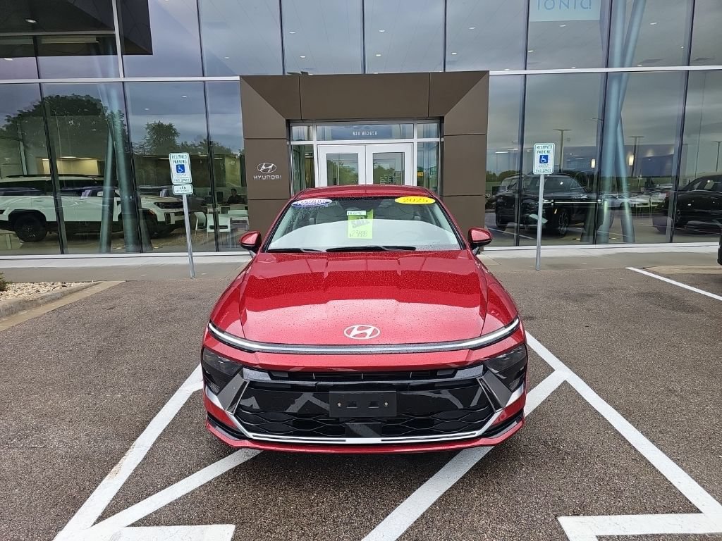 Certified 2025 Hyundai Sonata SEL FWD image 8