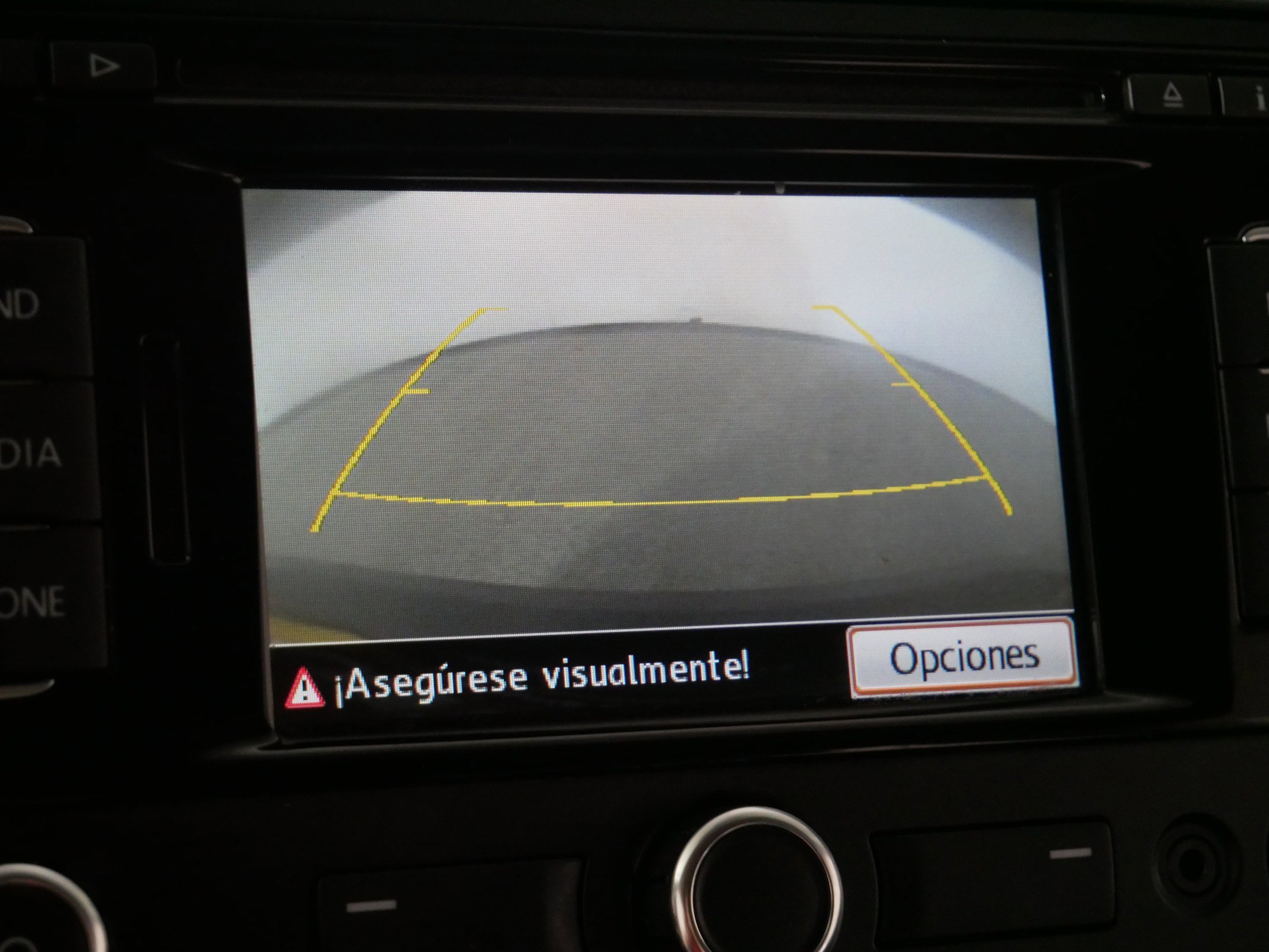 Used 2014 Volkswagen Tiguan SEL AWD/4WD image 33