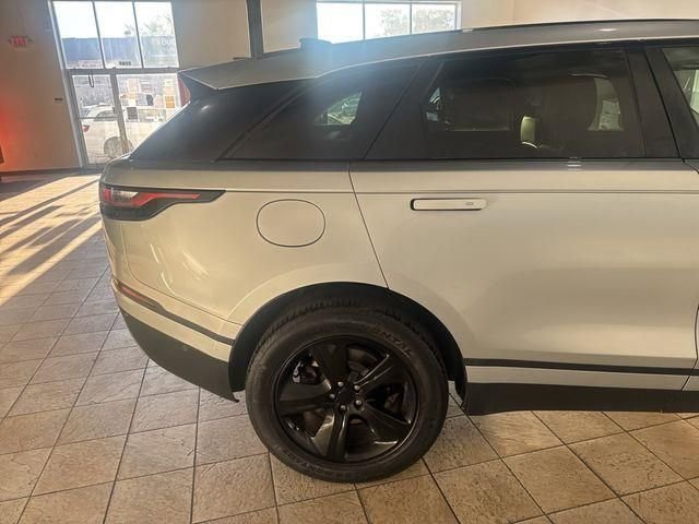 Used 2021 Land Rover Range Rover Velar S AWD/4WD image 11