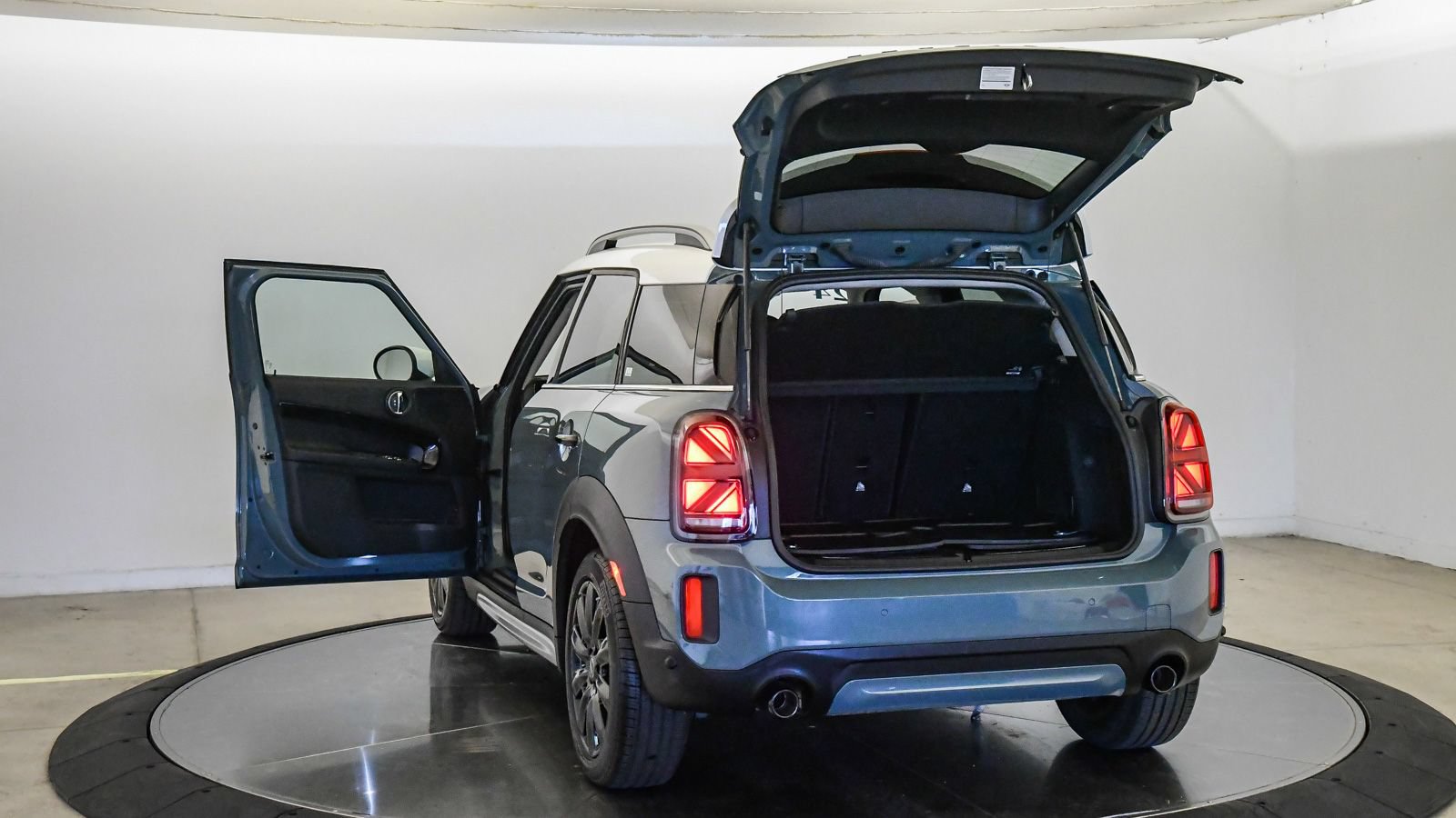 Certified 2024 MINI Cooper Countryman S FWD image 26