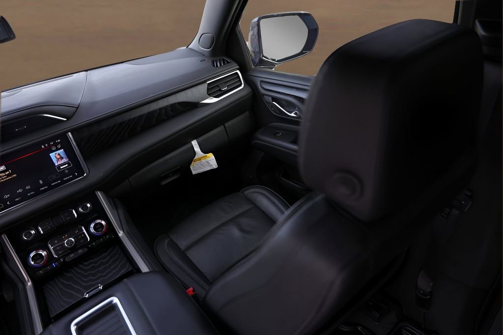 Used 2024 GMC Yukon Denali image 30