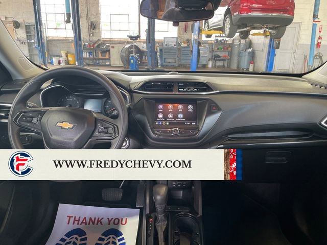 Used 2021 Chevrolet TrailBlazer LT FWD image 12
