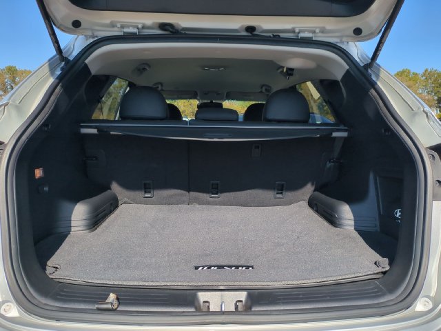 Used 2012 Hyundai Tucson Limited AWD/4WD image 15