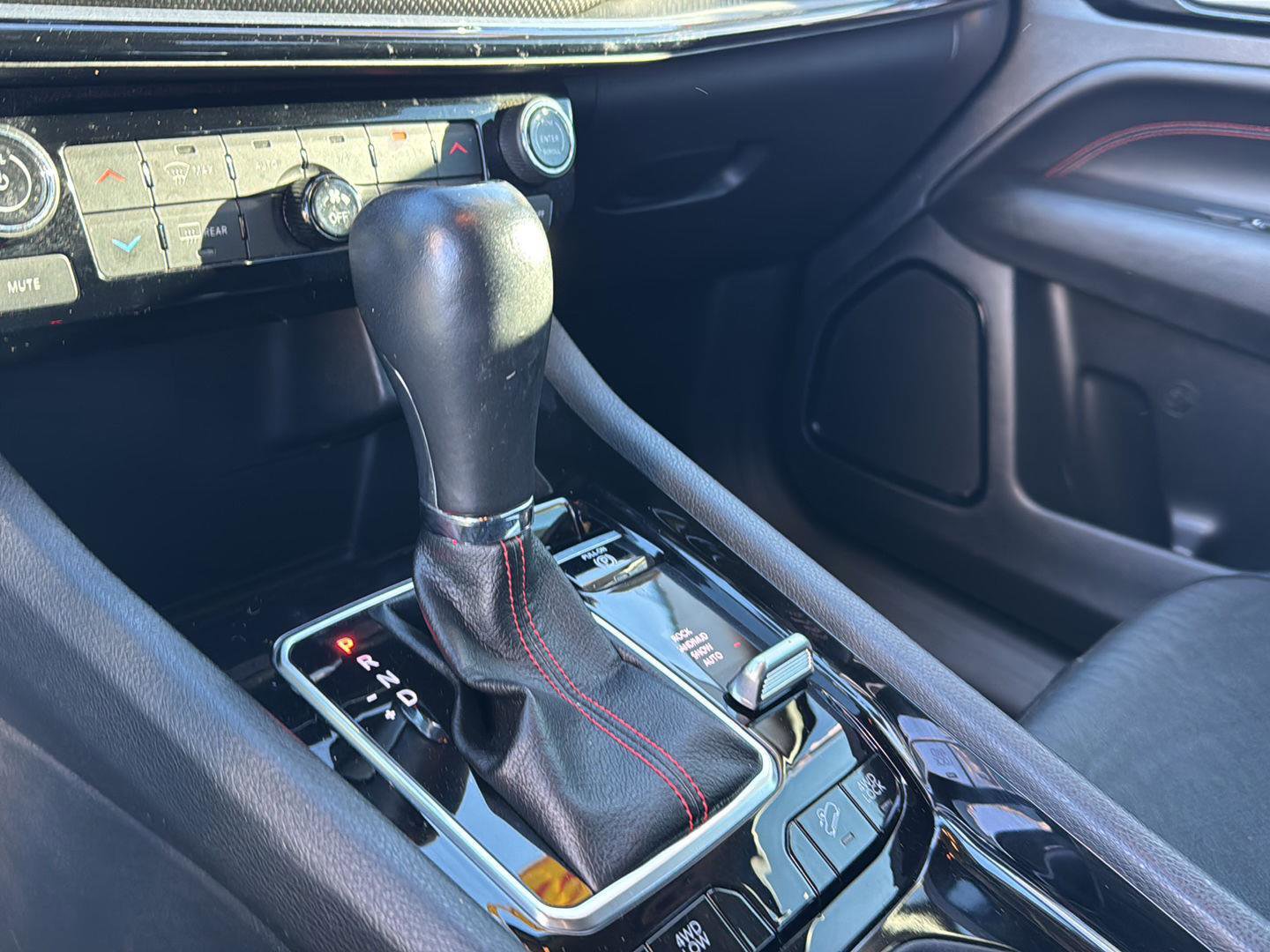 Used 2022 Jeep Compass Trailhawk image 24